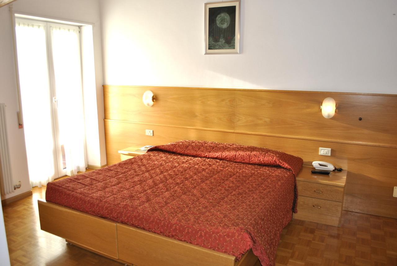Hotel Zurigo Мольвено Экстерьер фото