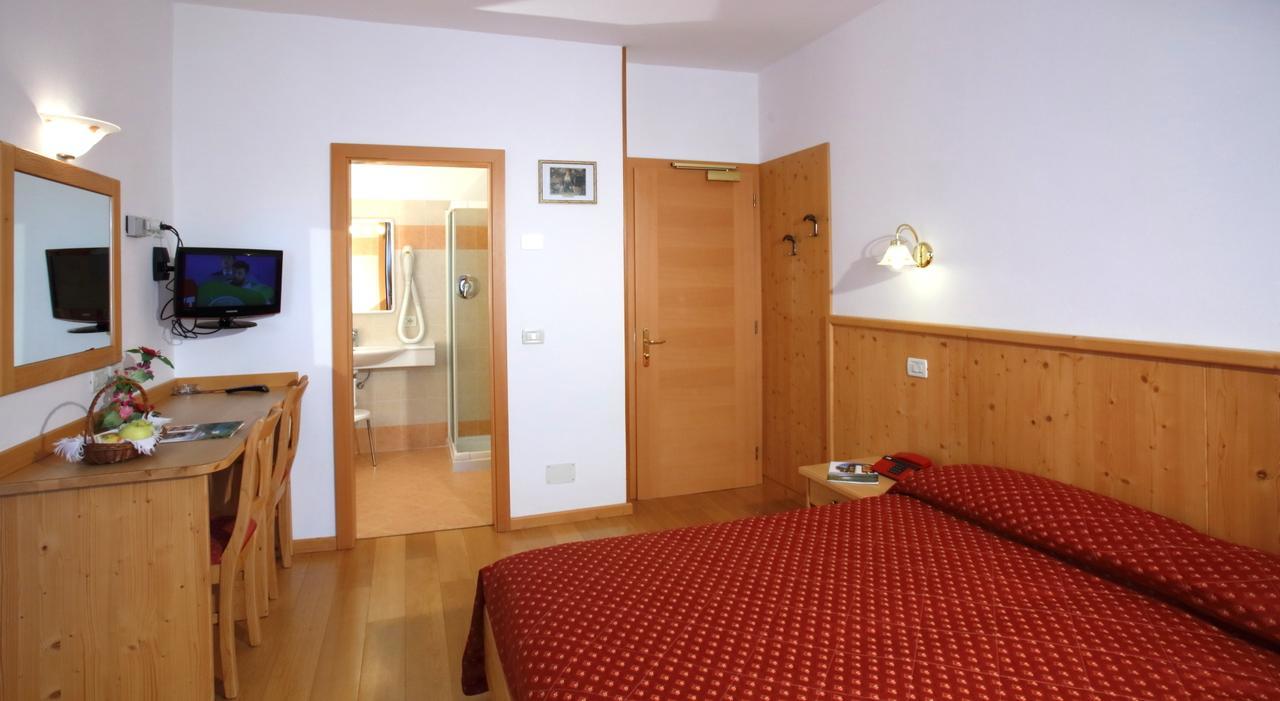 Hotel Zurigo Мольвено Экстерьер фото